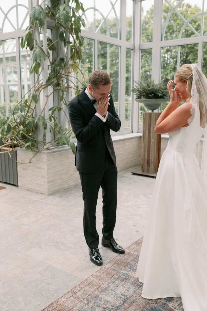 First look på bröllop: fördelar, nackdelar och timing 7 bröllopsfotograf stockholm